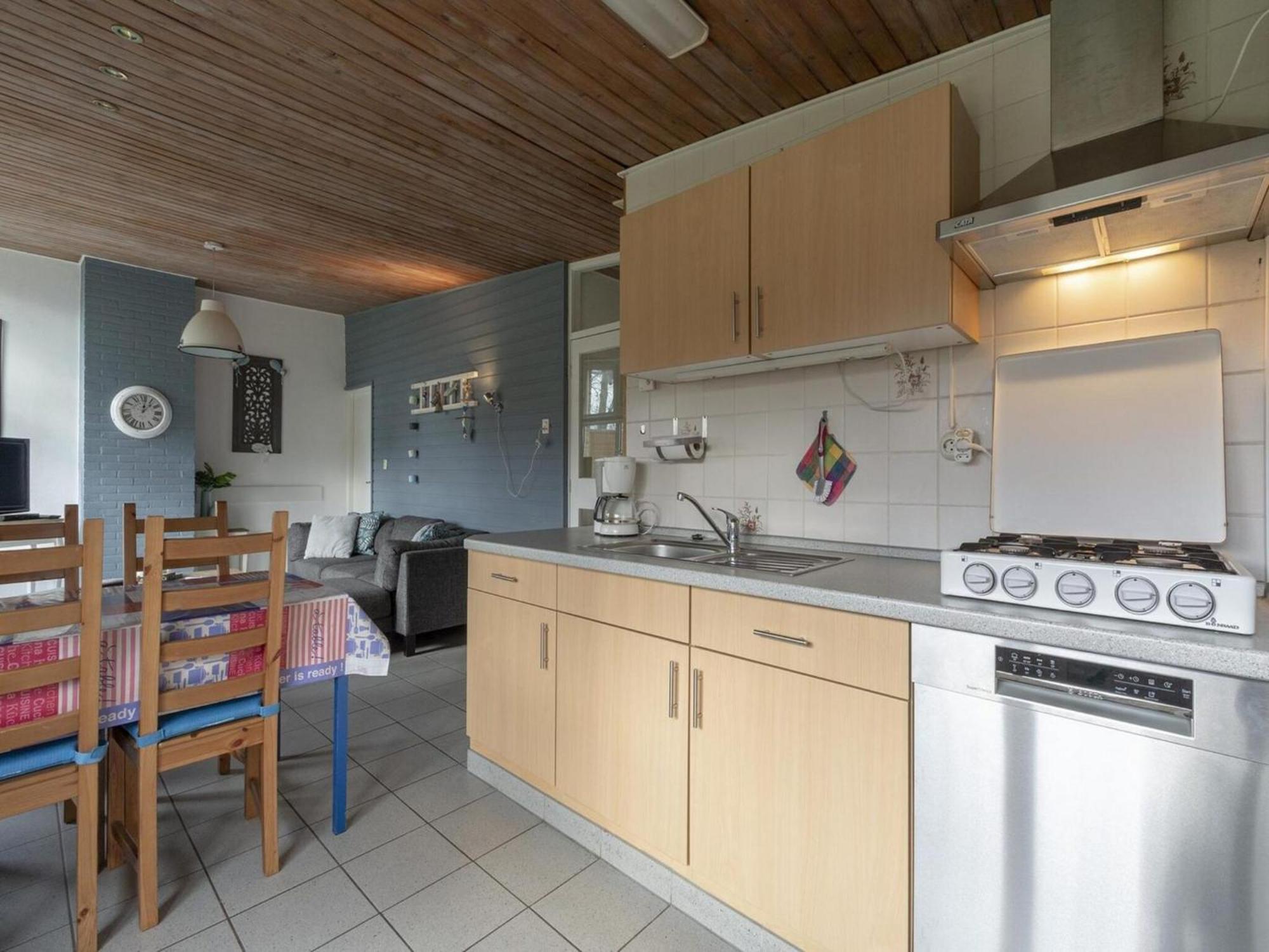 Stylish Beachside Bungalow With Patio Sint Maartensvlotbrug Zewnętrze zdjęcie