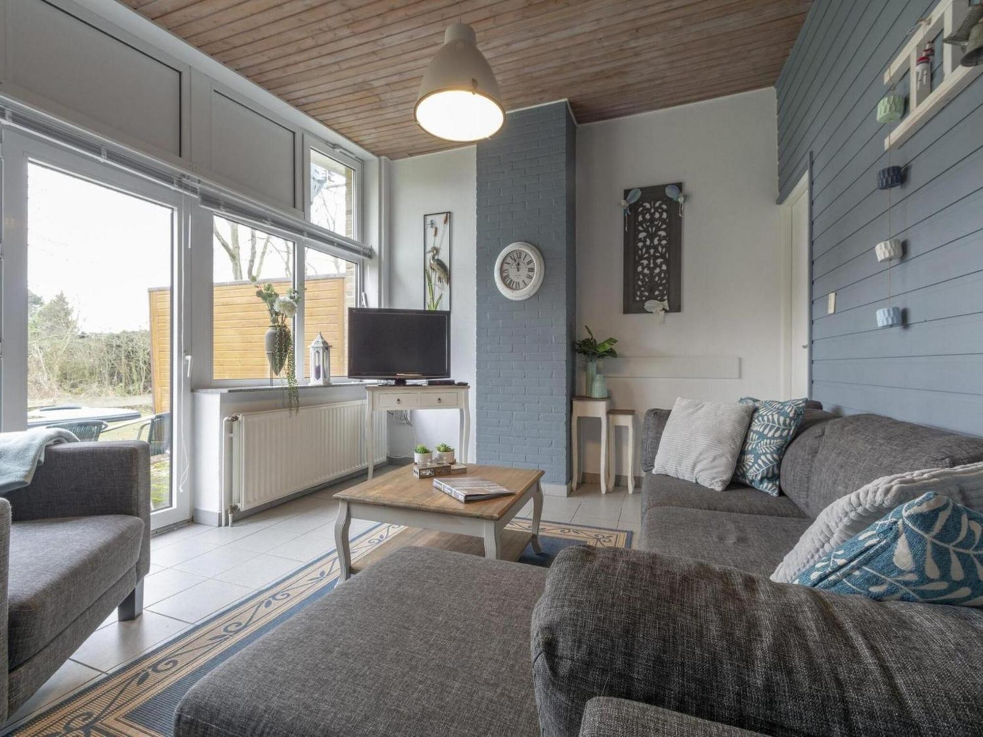 Stylish Beachside Bungalow With Patio Sint Maartensvlotbrug Zewnętrze zdjęcie