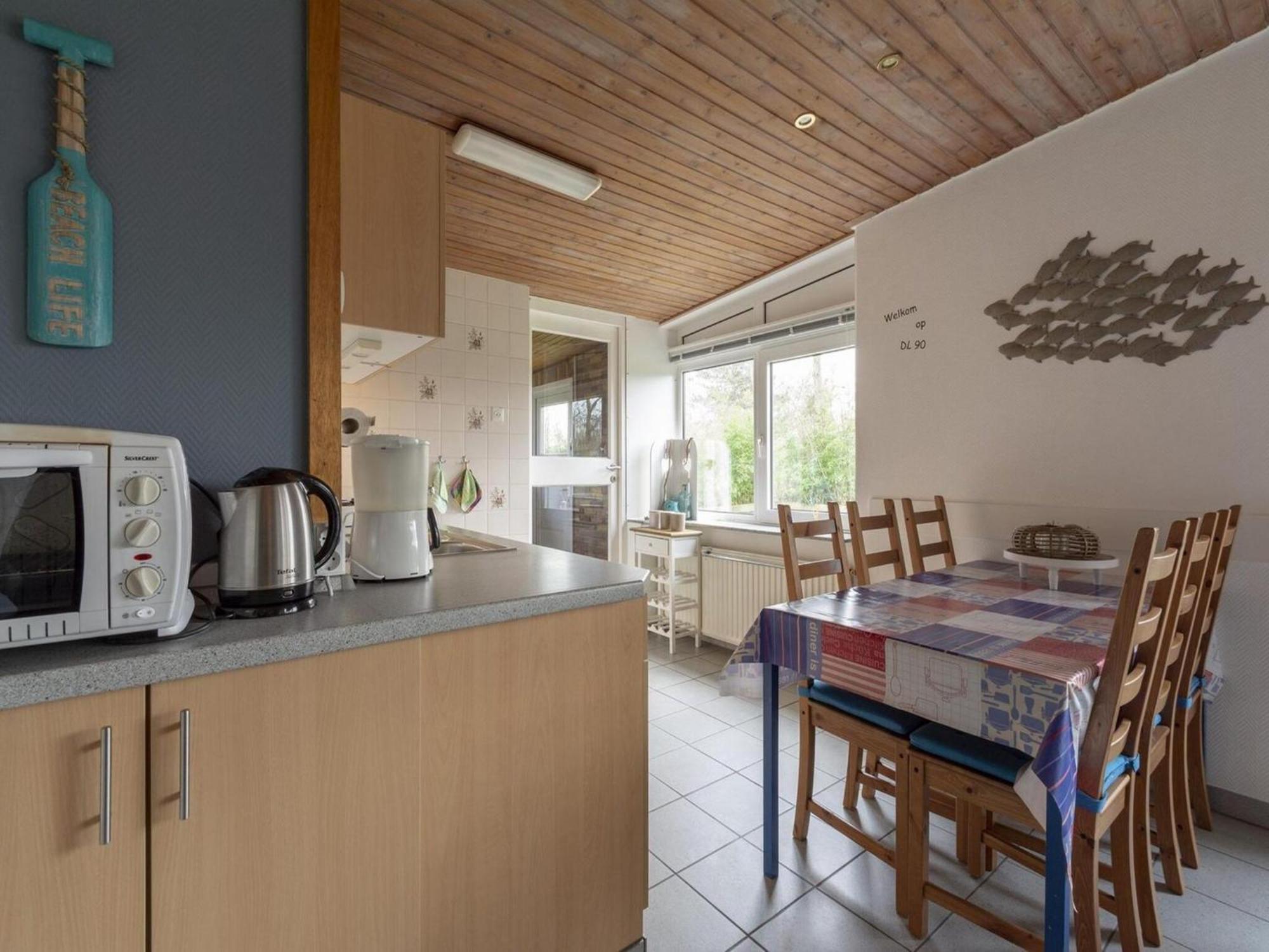 Stylish Beachside Bungalow With Patio Sint Maartensvlotbrug Zewnętrze zdjęcie