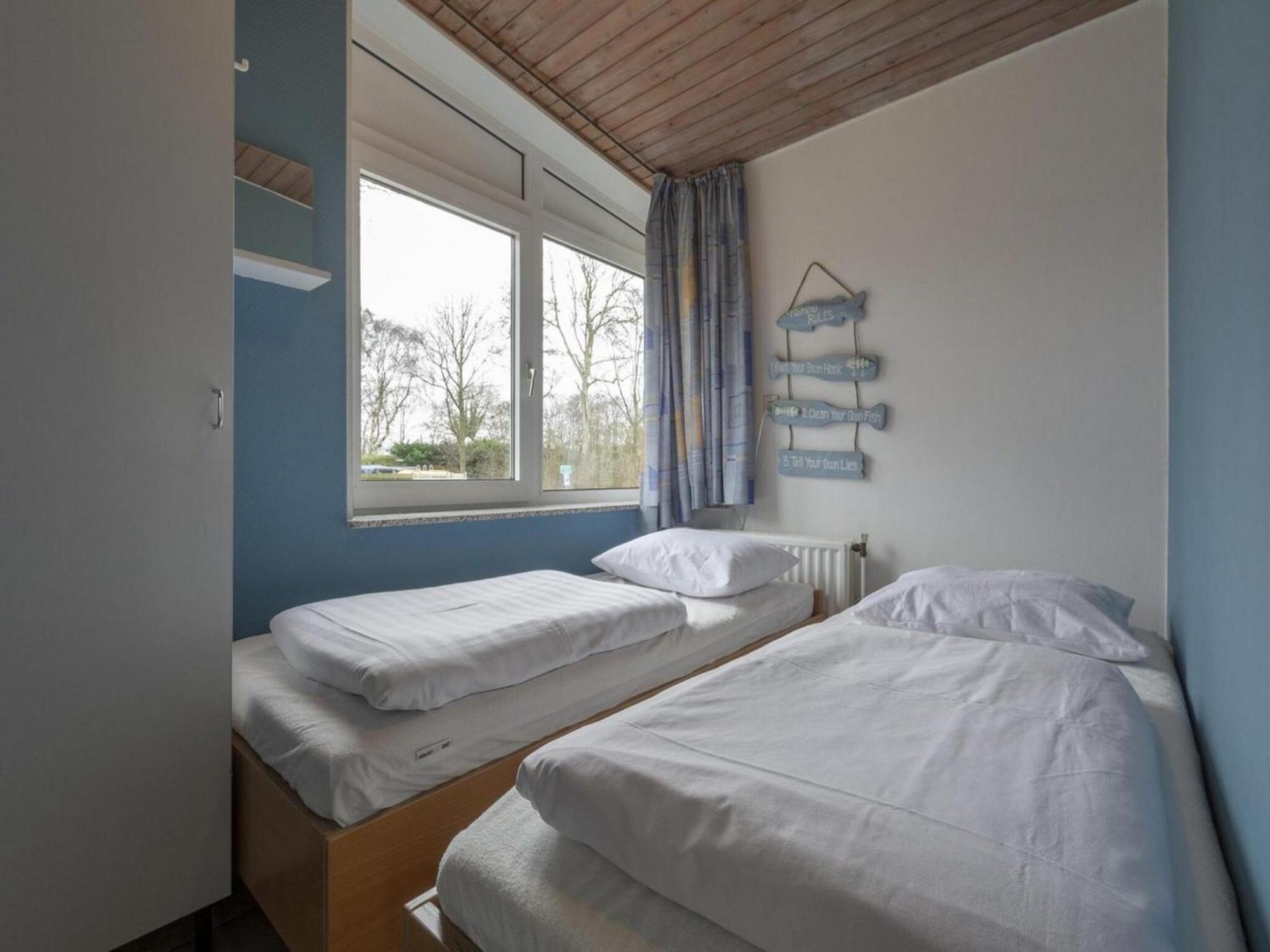 Stylish Beachside Bungalow With Patio Sint Maartensvlotbrug Zewnętrze zdjęcie