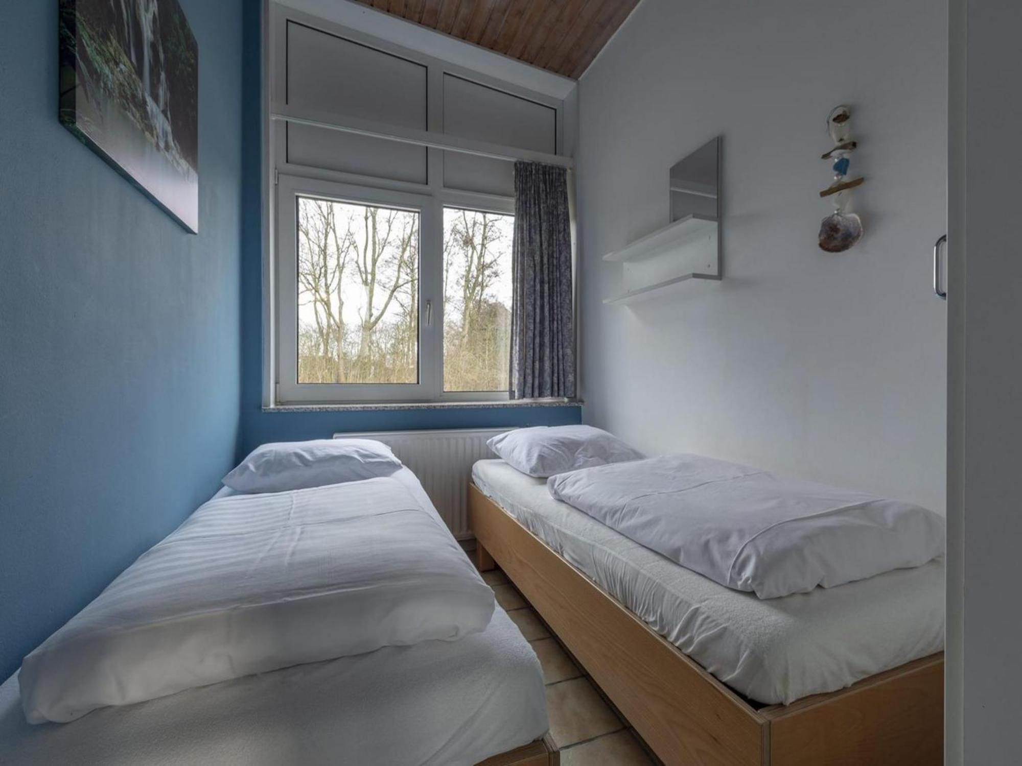 Stylish Beachside Bungalow With Patio Sint Maartensvlotbrug Zewnętrze zdjęcie